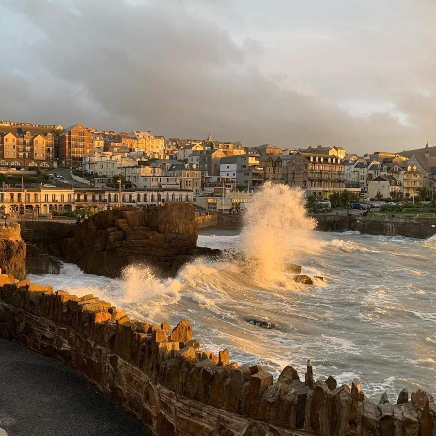 3 The View Apartments Ilfracombe - Hot Tub, Parking, Lift, Ev Extérieur photo