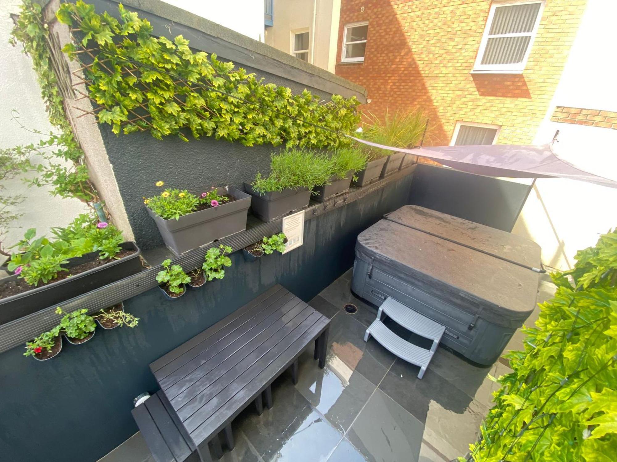 3 The View Apartments Ilfracombe - Hot Tub, Parking, Lift, Ev Extérieur photo