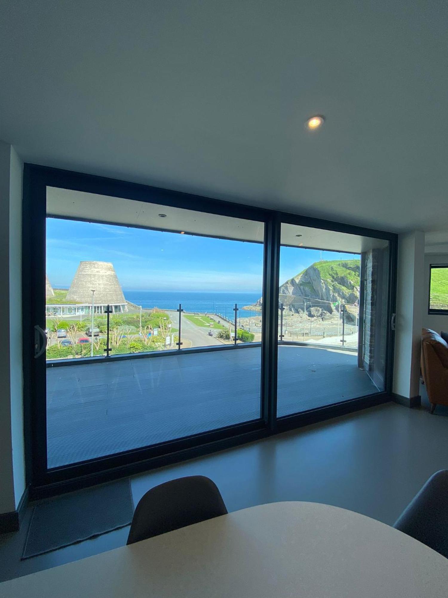 3 The View Apartments Ilfracombe - Hot Tub, Parking, Lift, Ev Extérieur photo