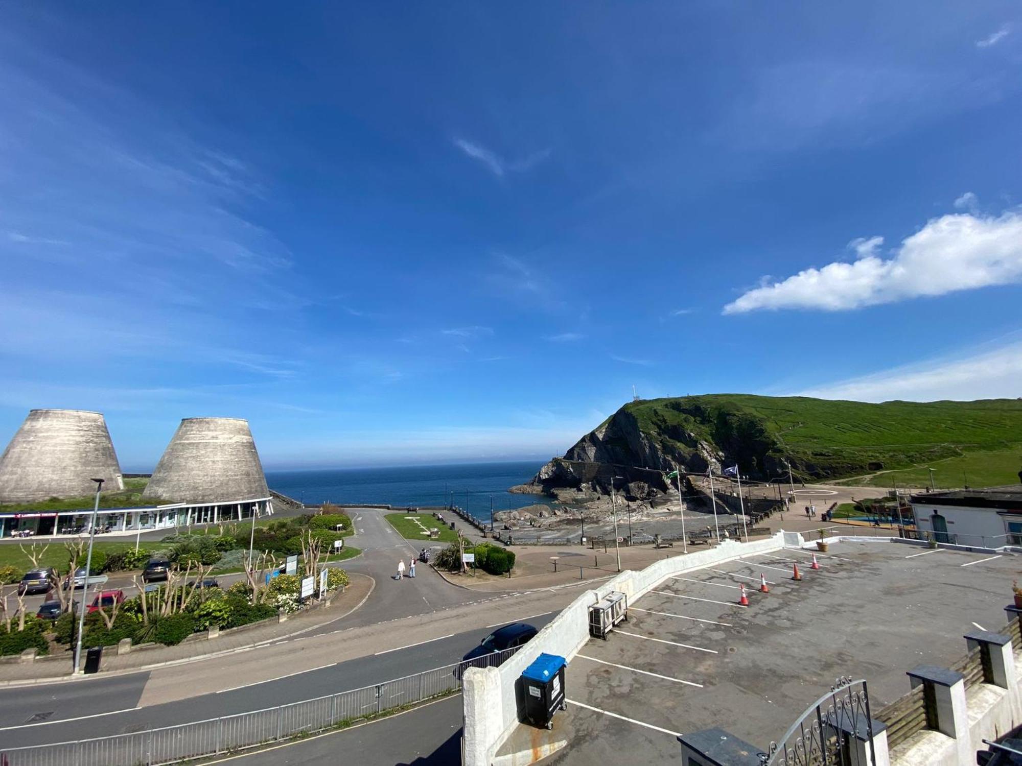 3 The View Apartments Ilfracombe - Hot Tub, Parking, Lift, Ev Extérieur photo