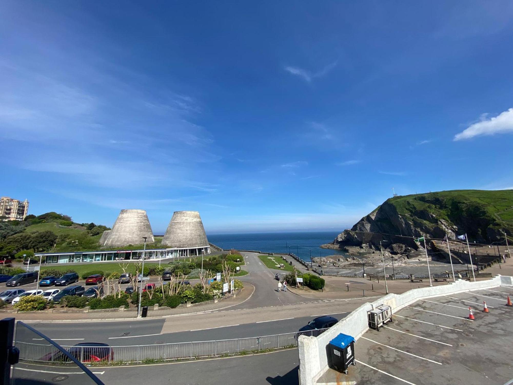 3 The View Apartments Ilfracombe - Hot Tub, Parking, Lift, Ev Extérieur photo